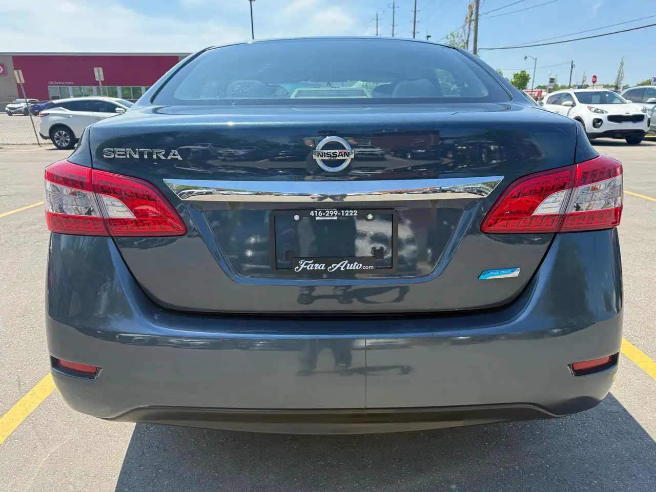 Nissan Sentra fotografie Nissan Sentra