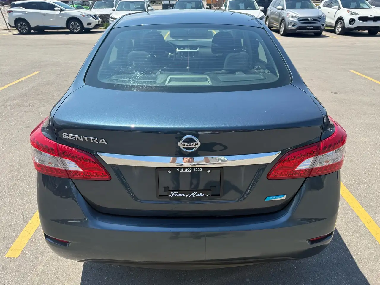 Nissan Sentra fotografie Nissan Sentra
