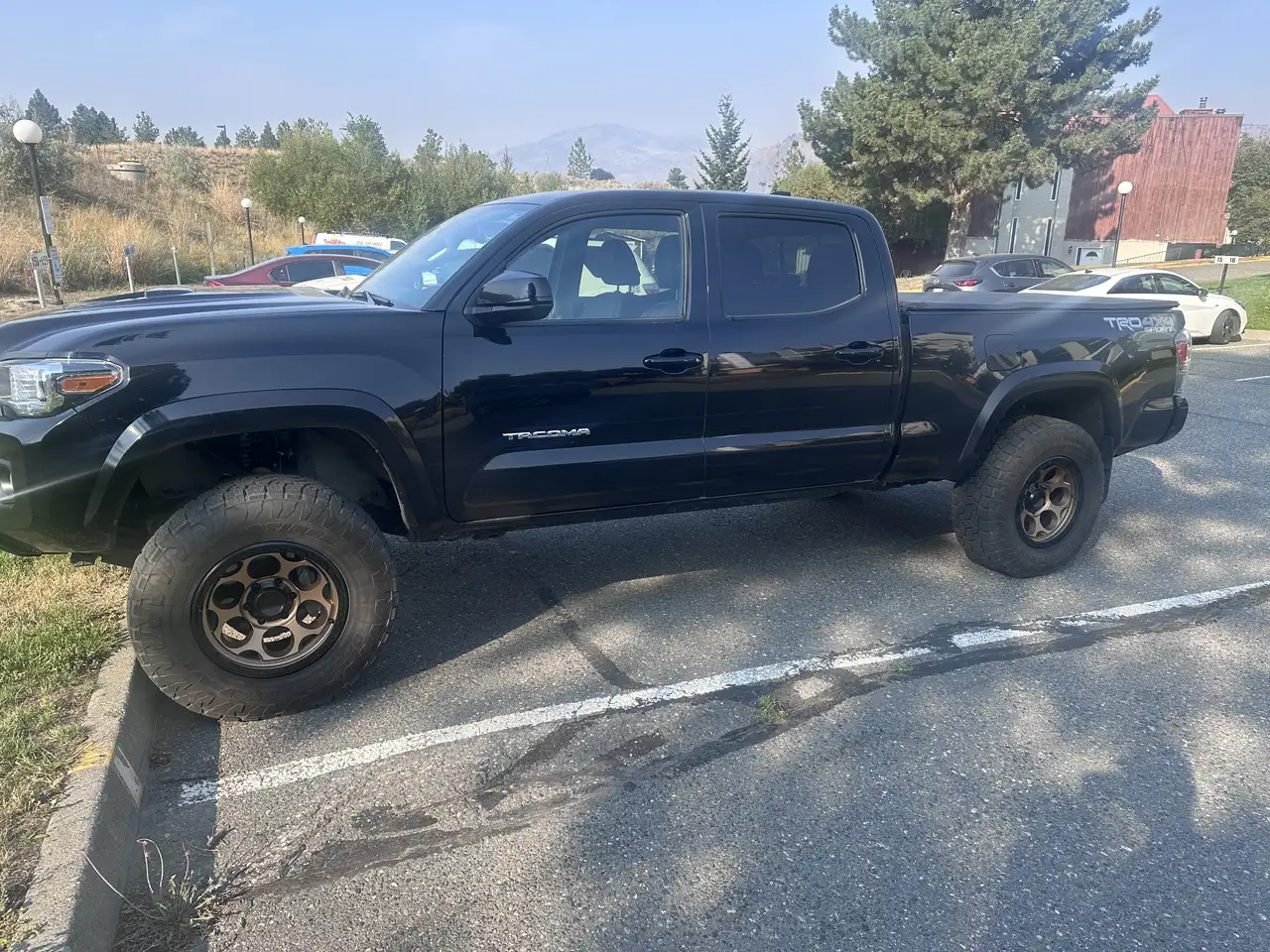 Toyota Tacoma photo Toyota Tacoma