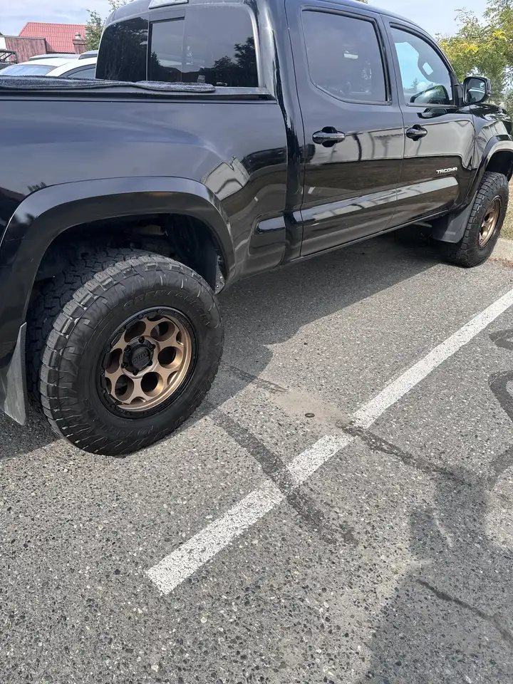 Toyota Tacoma photo Toyota Tacoma