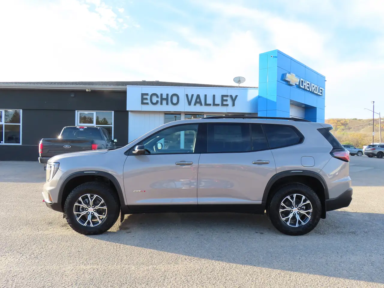 GMC Acadia снимка GMC Acadia