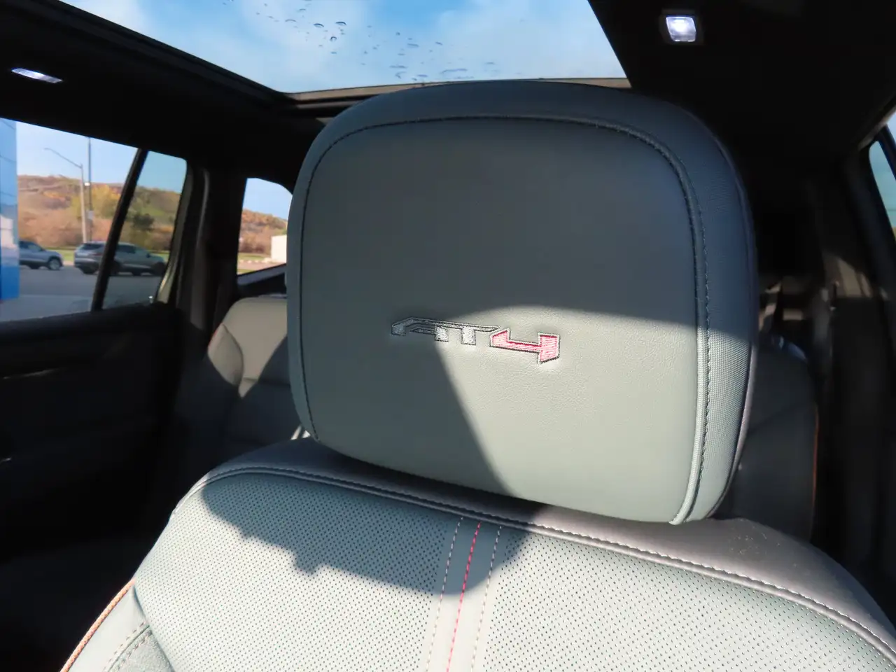 GMC Acadia снимка GMC Acadia