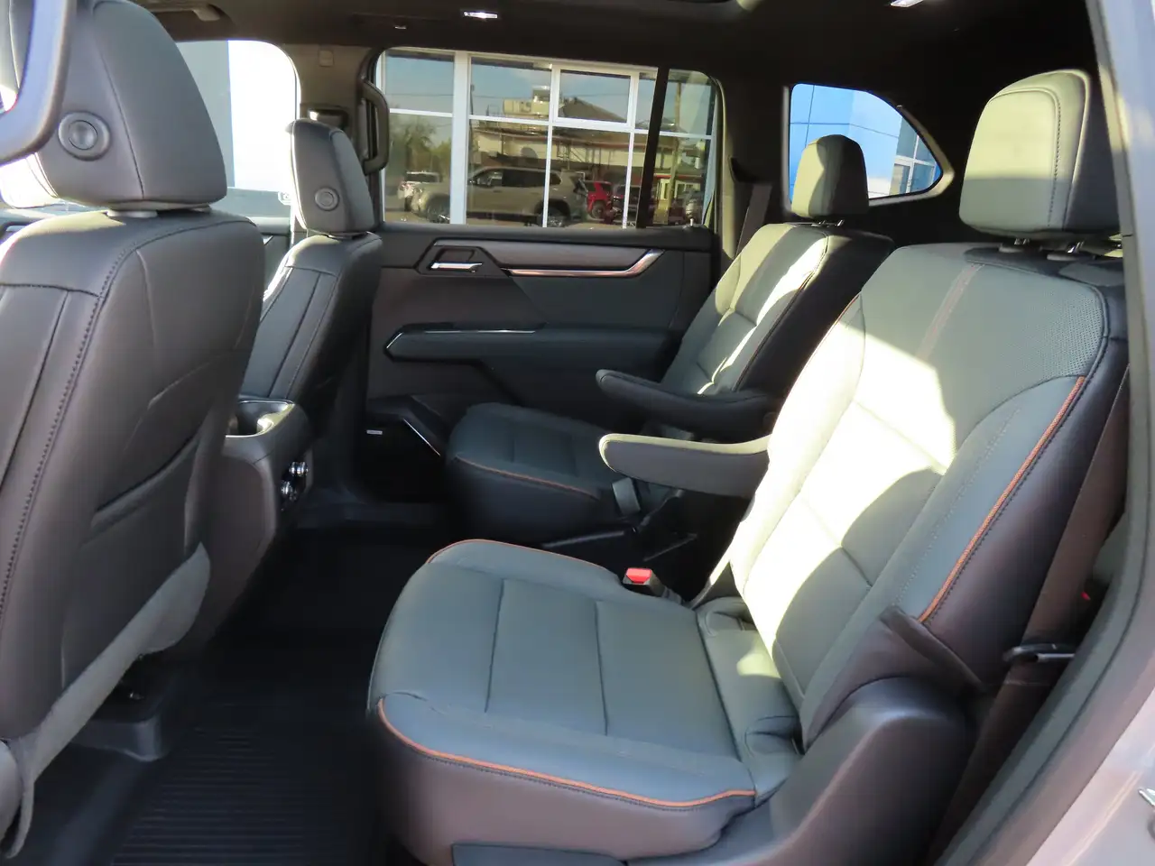 GMC Acadia снимка GMC Acadia