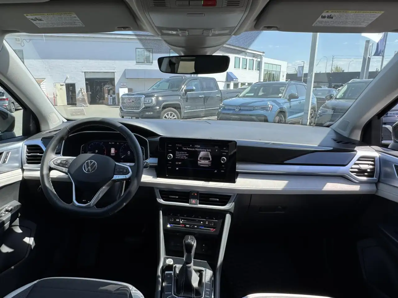 Volkswagen Taos снимка Volkswagen Taos