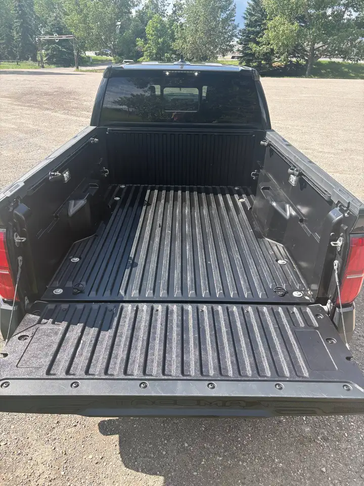 Toyota Tacoma снимка Toyota Tacoma