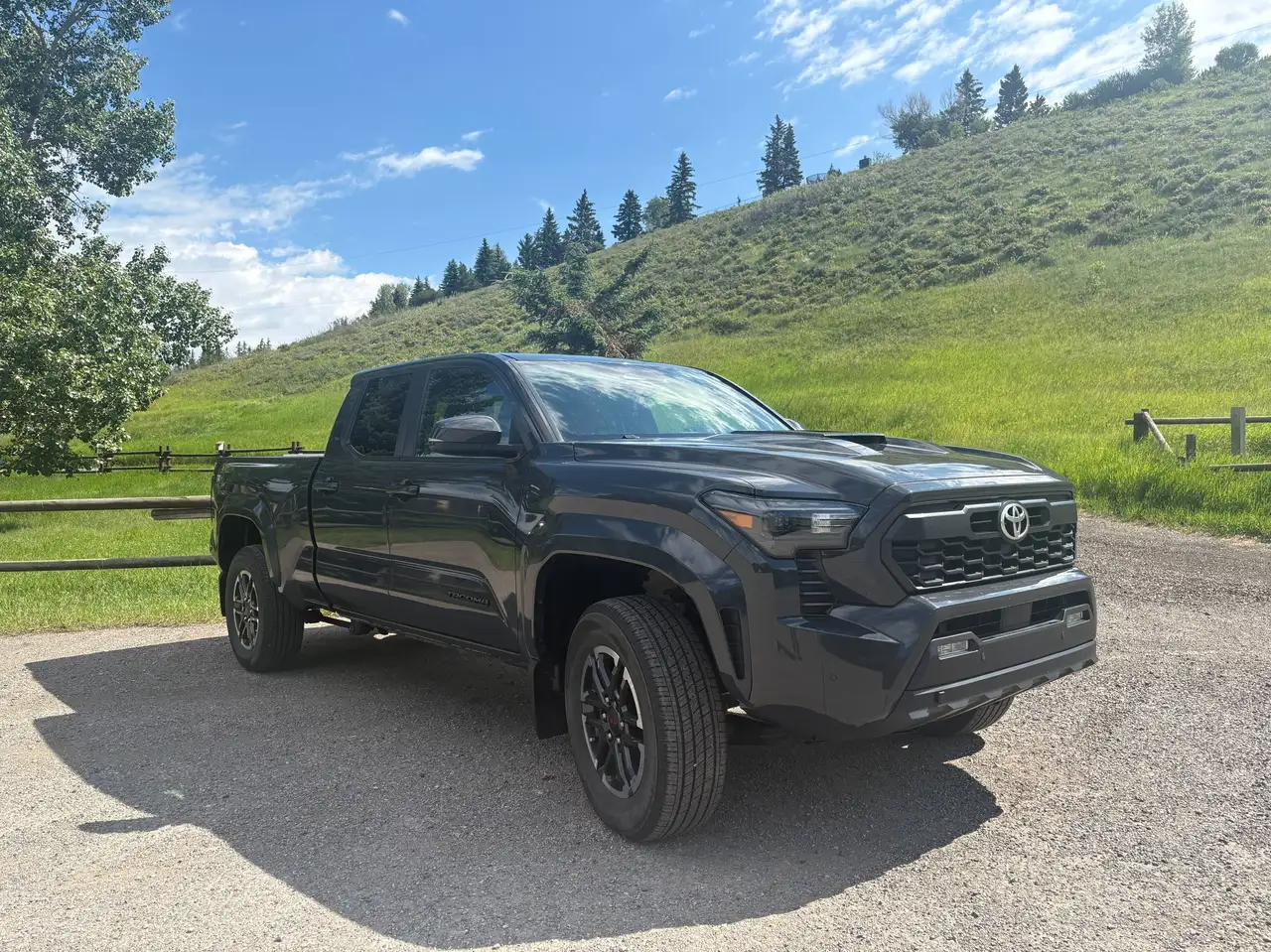 Toyota Tacoma снимка Toyota Tacoma