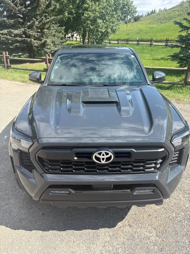 Toyota Tacoma снимка Toyota Tacoma