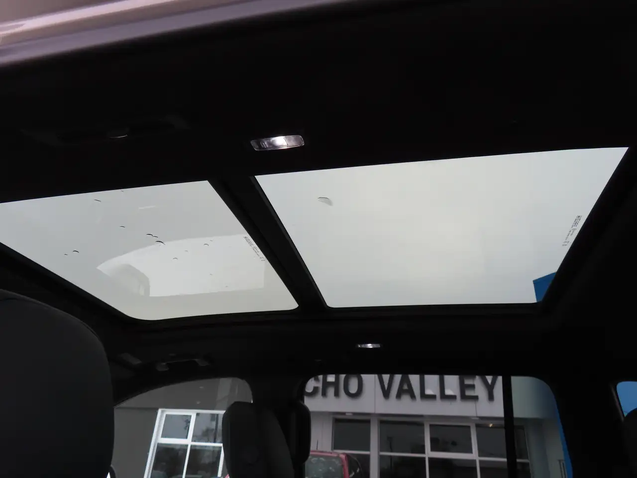 GMC Acadia снимка GMC Acadia