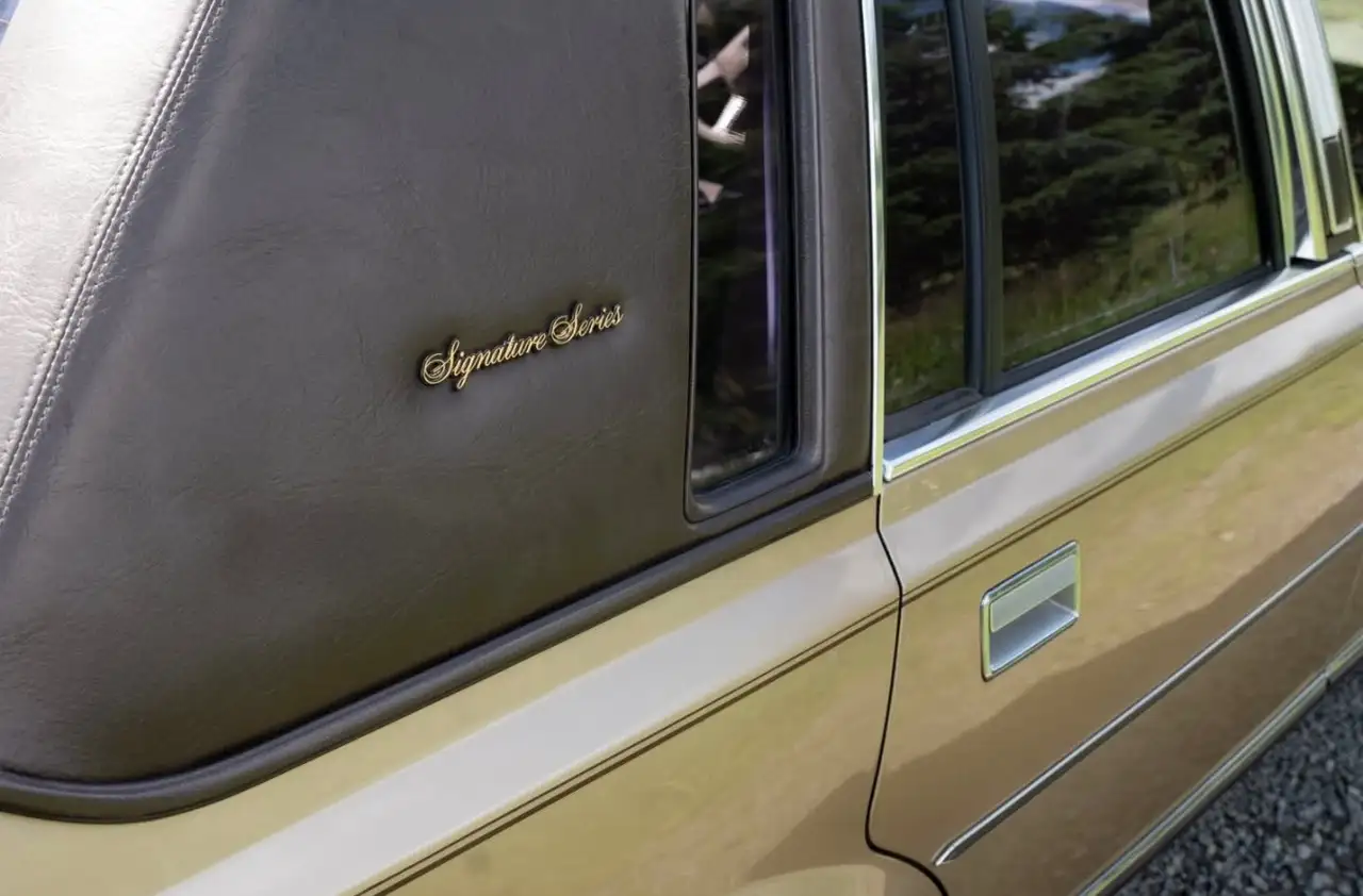 Lincoln Town Car снимка Lincoln Town Car