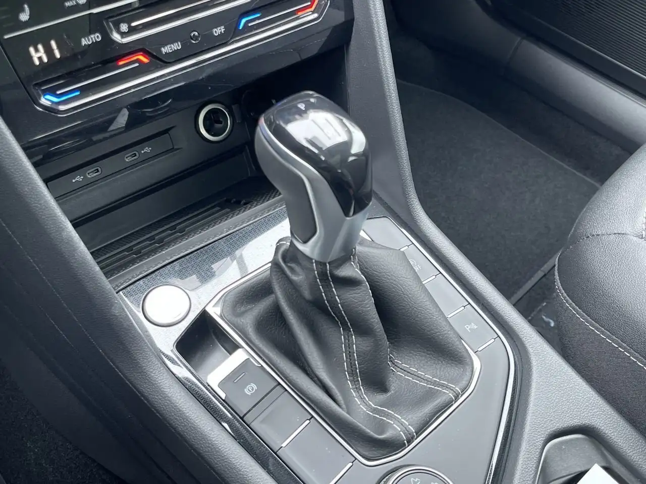 Volkswagen Taos снимка Volkswagen Taos