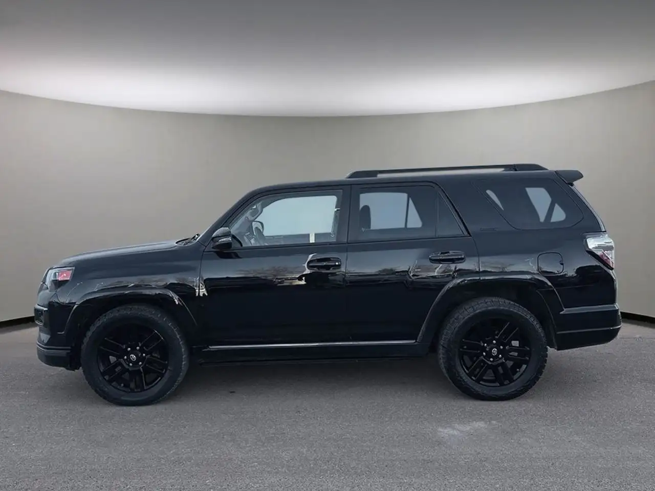 Toyota 4-Runner снимка Toyota 4-Runner