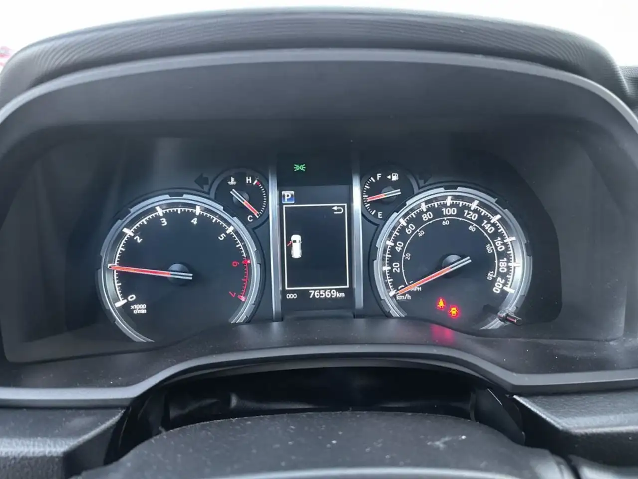 Toyota 4-Runner снимка Toyota 4-Runner
