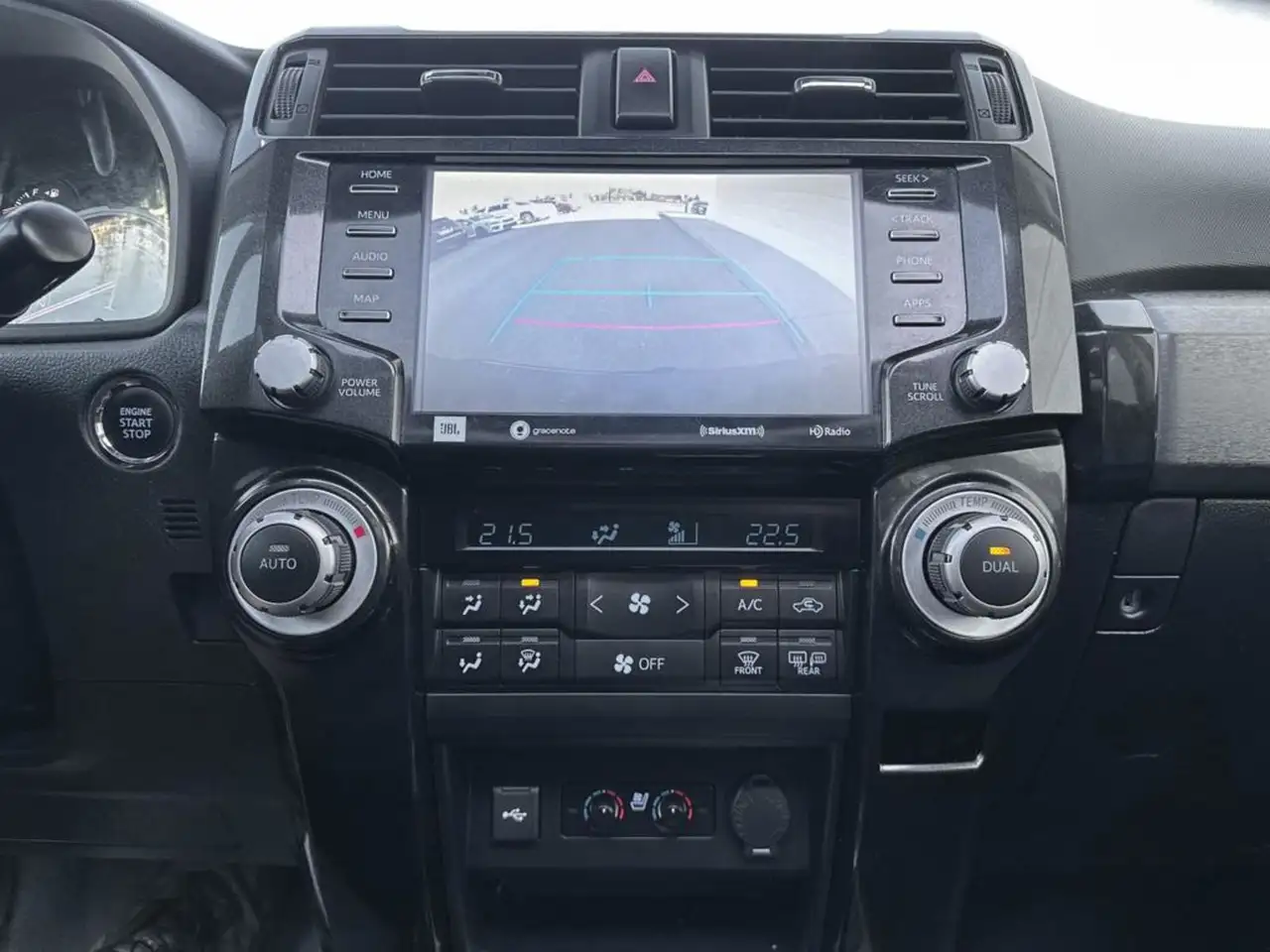 Toyota 4-Runner снимка Toyota 4-Runner
