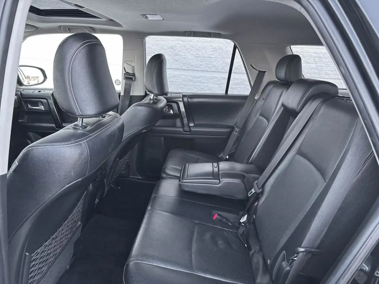 Toyota 4-Runner снимка Toyota 4-Runner