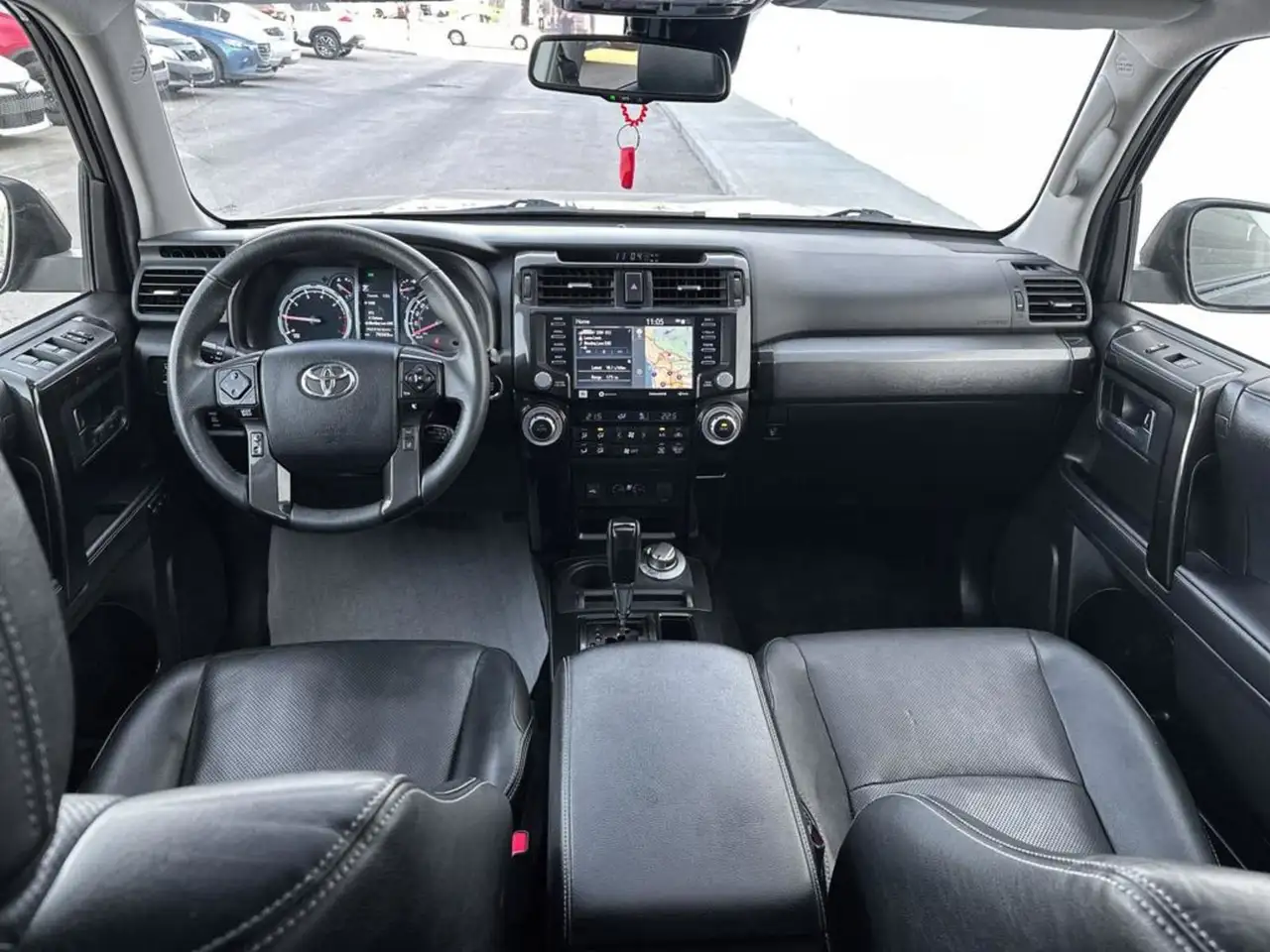 Toyota 4-Runner снимка Toyota 4-Runner