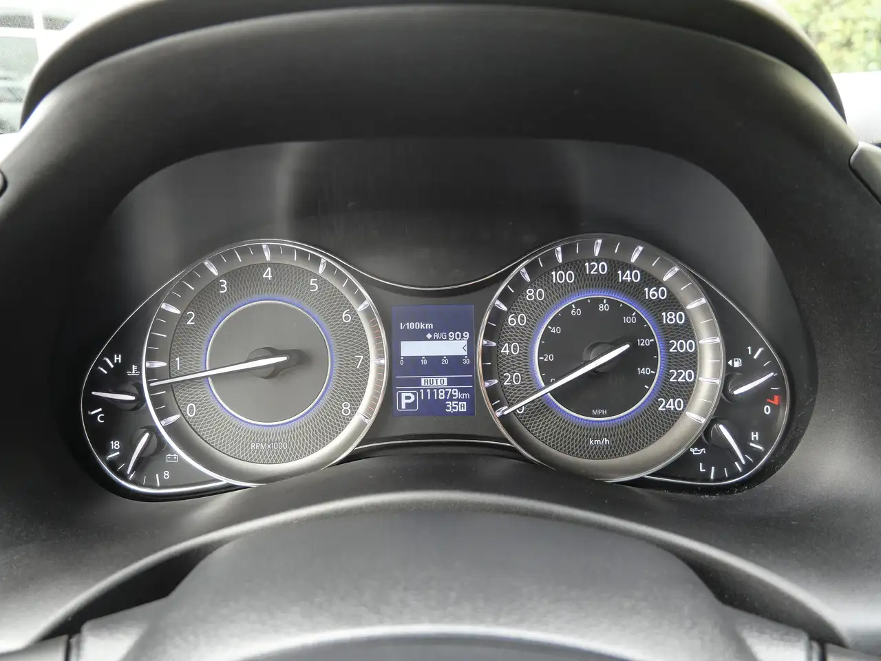Infiniti QX80 fotografie Infiniti QX80