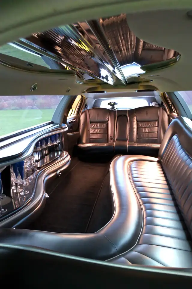 Lincoln Town Car снимка Lincoln Town Car