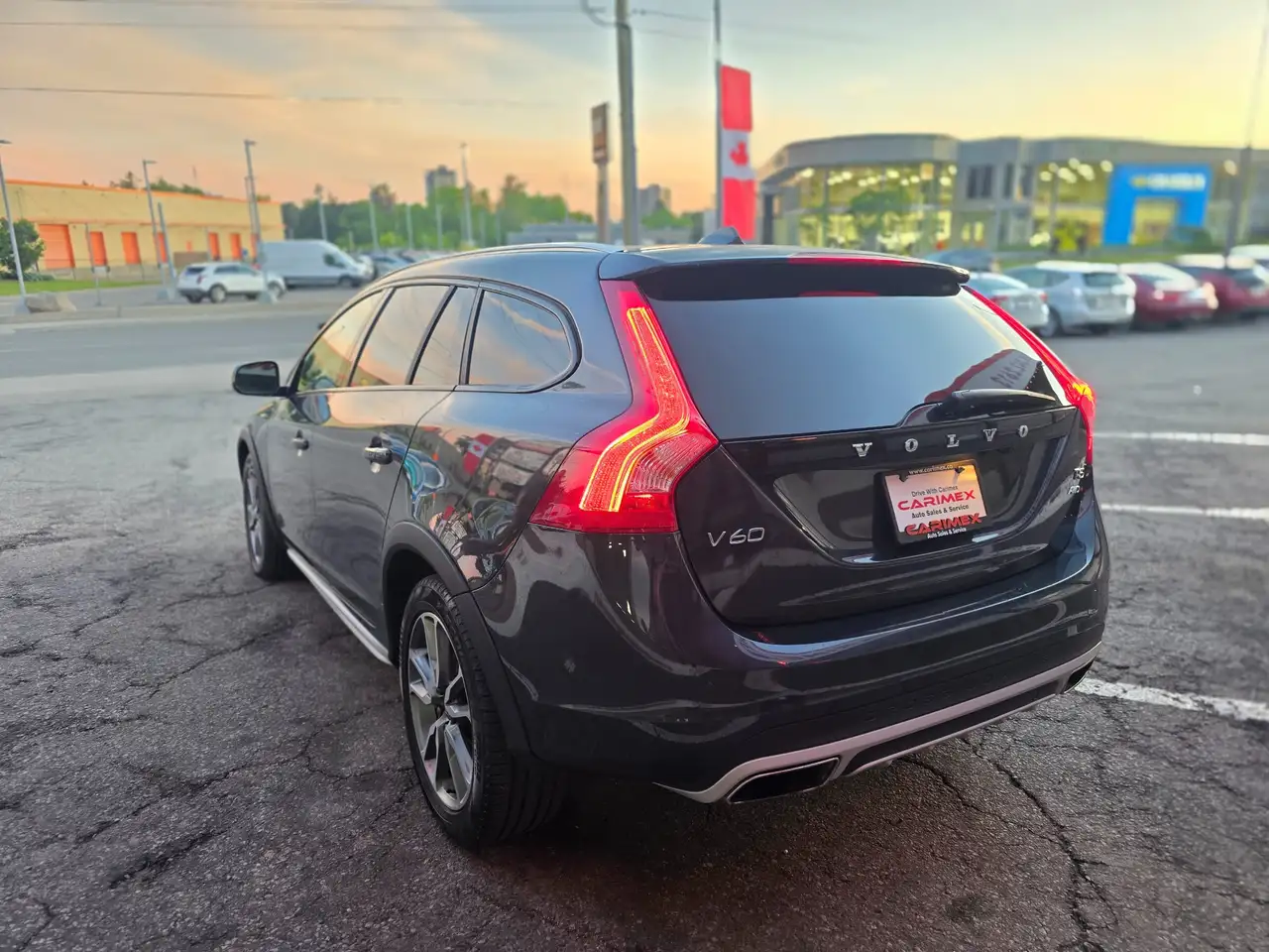 Volvo V60 Cross Country photo Volvo V60 Cross Country
