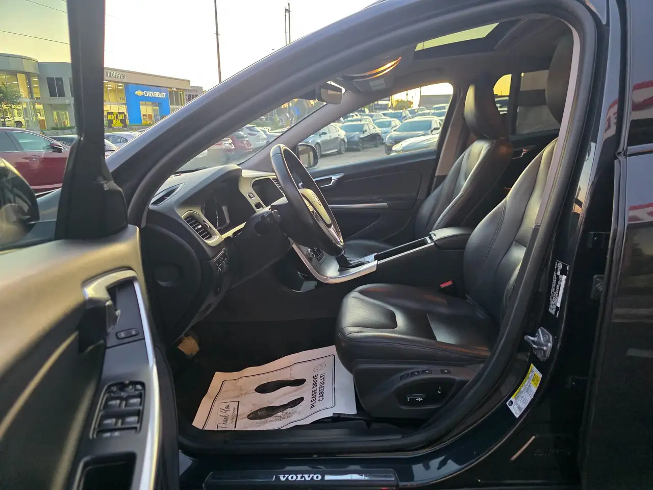 Volvo V60 Cross Country photo Volvo V60 Cross Country