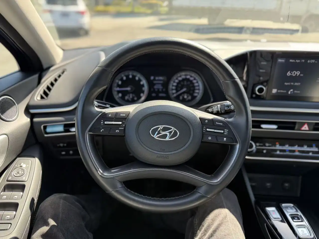 Hyundai SONATA снимка Hyundai SONATA