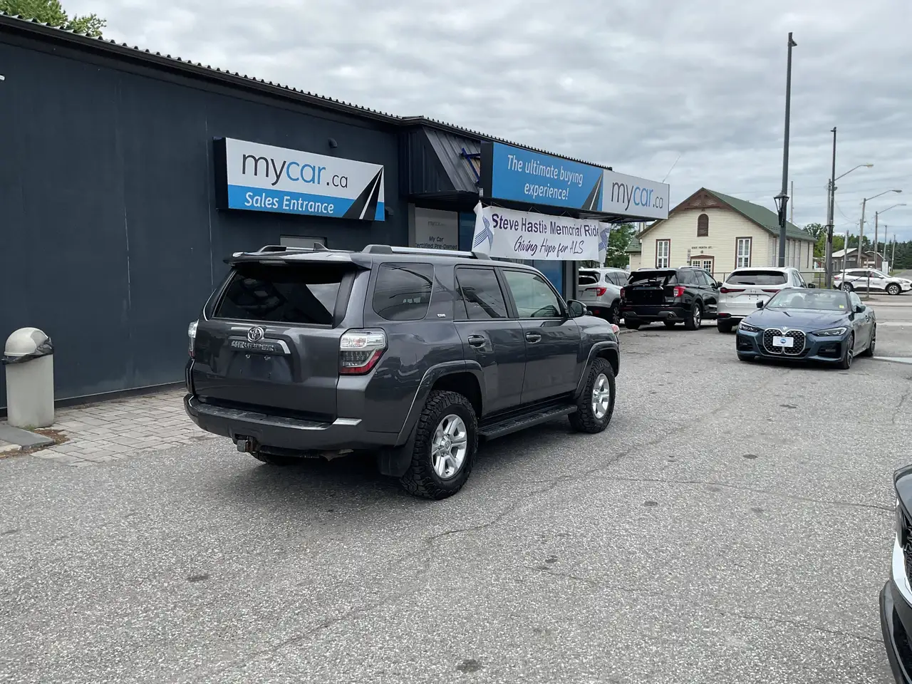 Toyota 4-Runner снимка Toyota 4-Runner