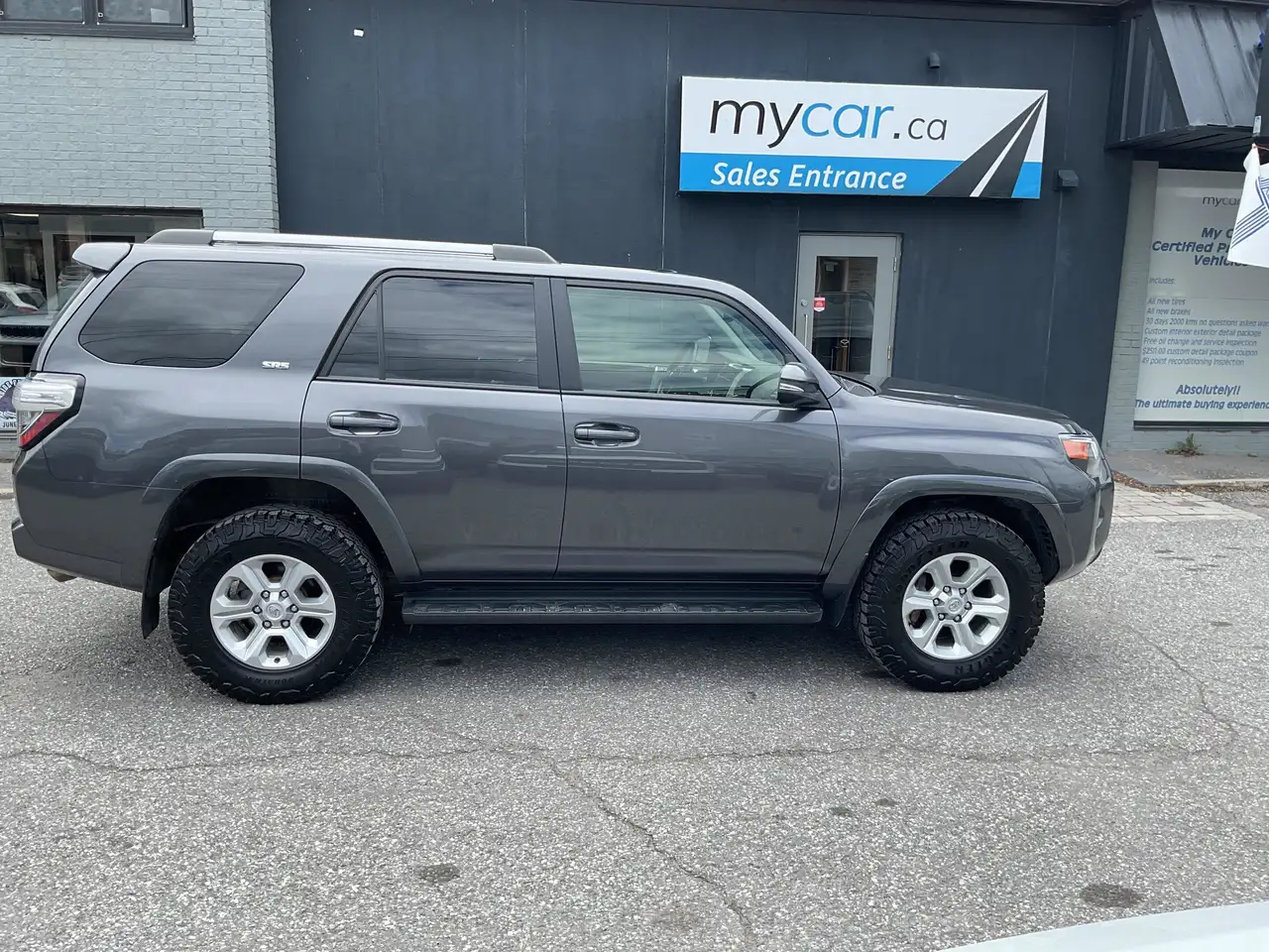 Toyota 4-Runner снимка Toyota 4-Runner