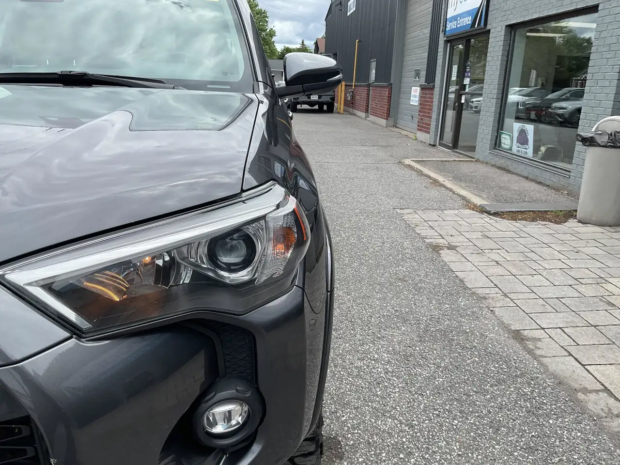 Toyota 4-Runner снимка Toyota 4-Runner