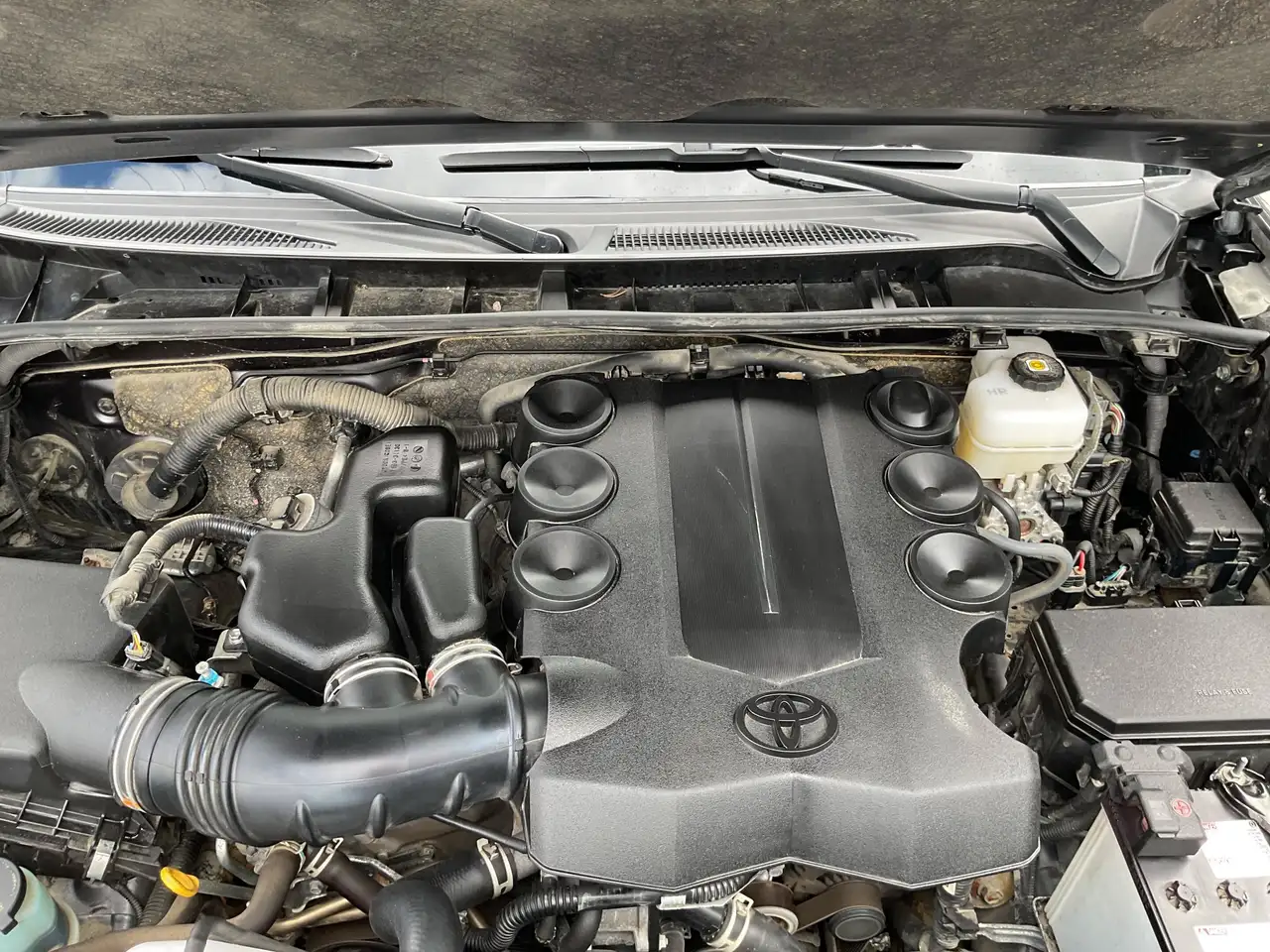 Toyota 4-Runner снимка Toyota 4-Runner