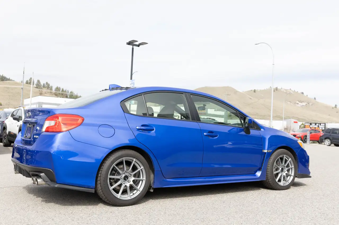 Subaru WRX photo Subaru WRX