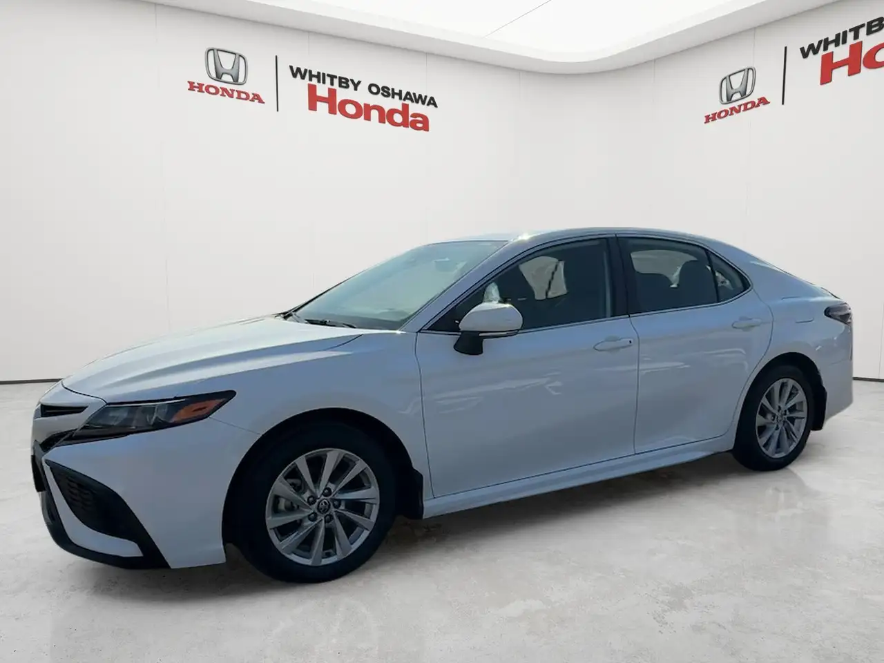 Toyota Camry photo Toyota Camry