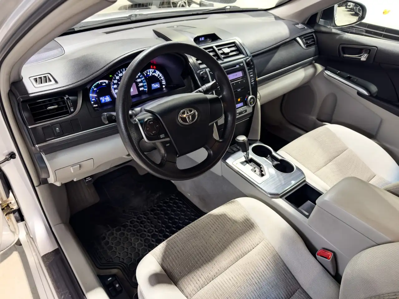 Toyota Camry снимка Toyota Camry
