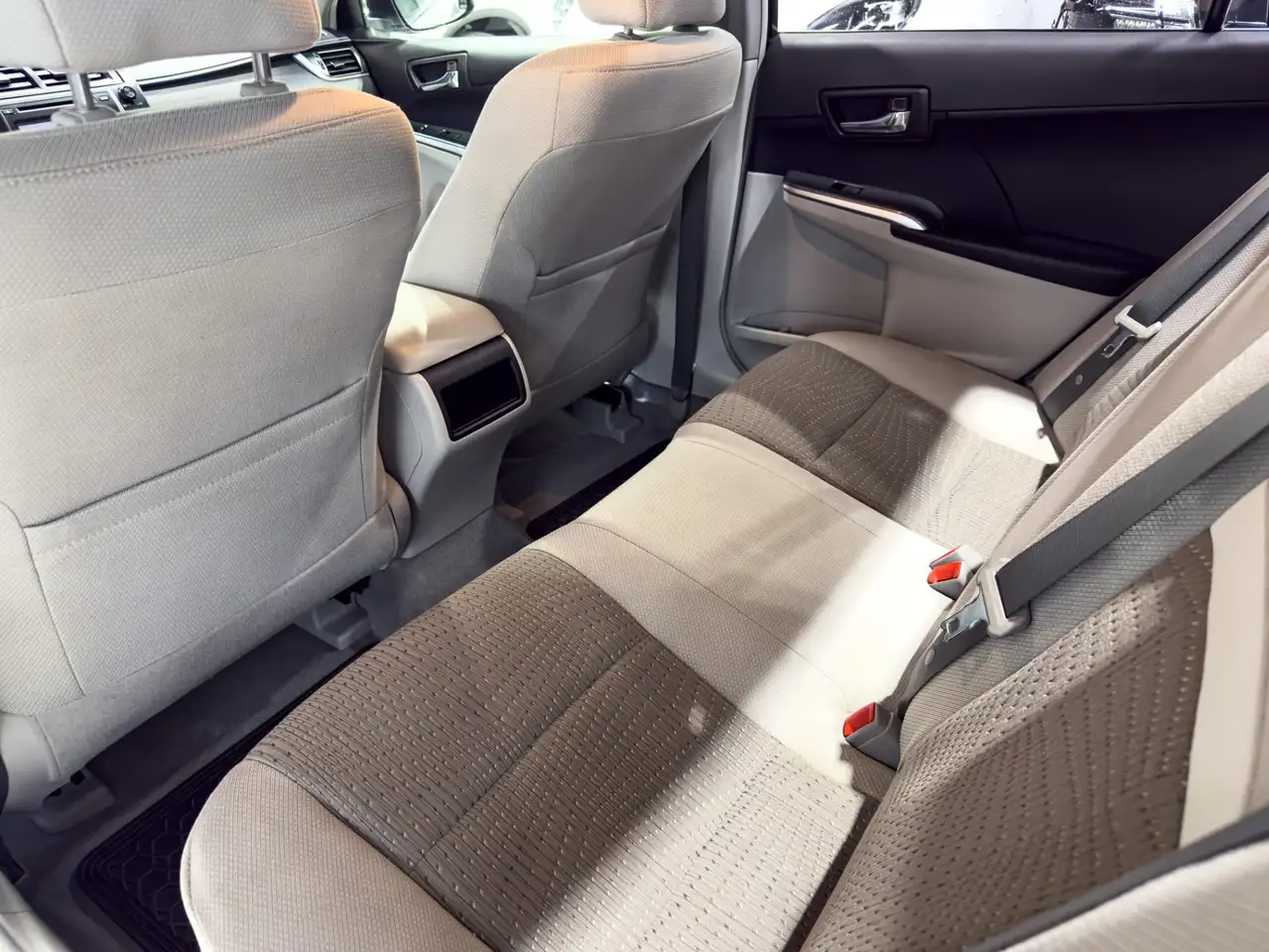 Toyota Camry снимка Toyota Camry