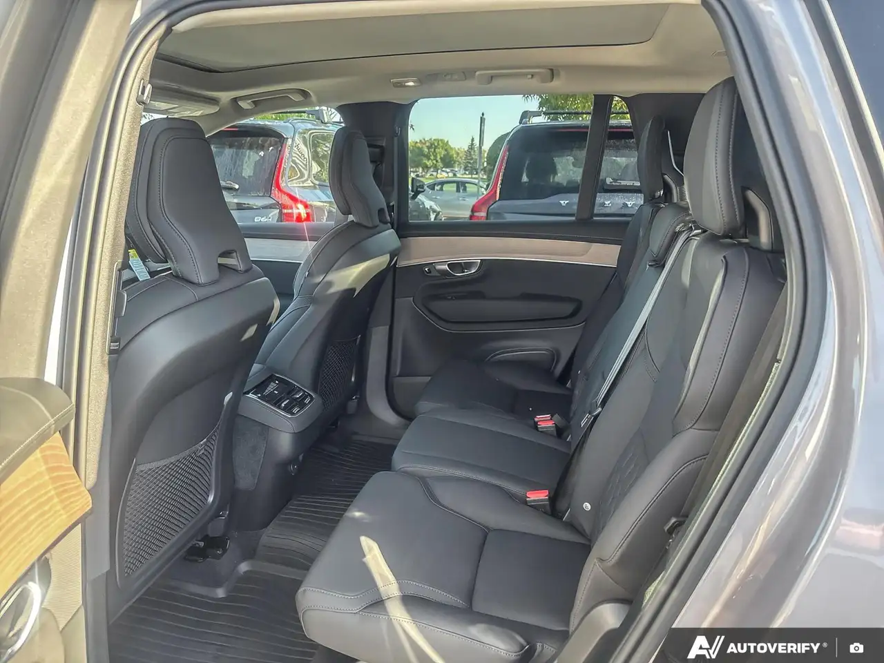 Volvo XC90 снимка Volvo XC90