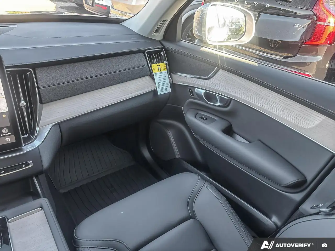 Volvo XC90 снимка Volvo XC90