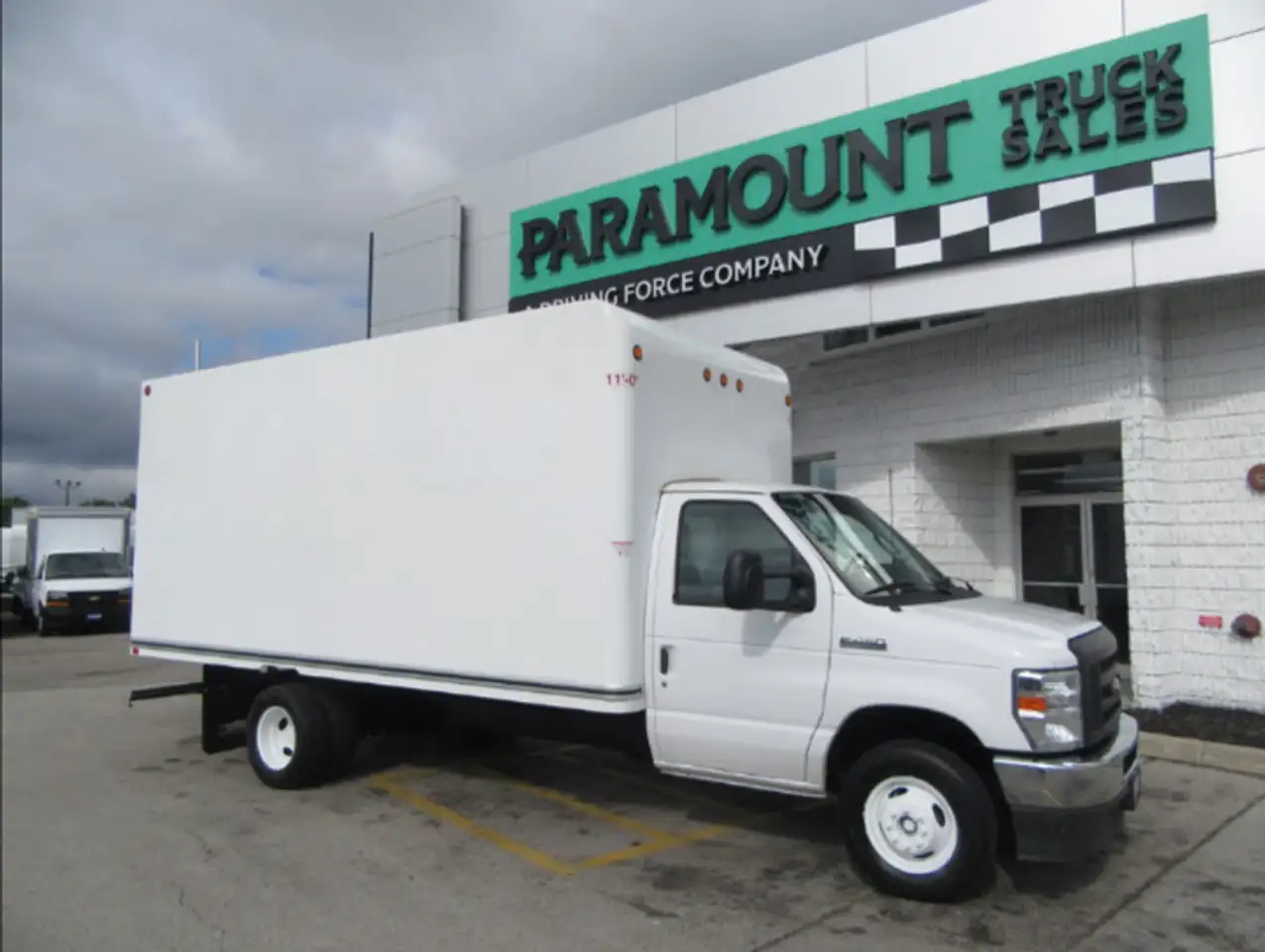 2025 Ford E-450 Super Duty DRW