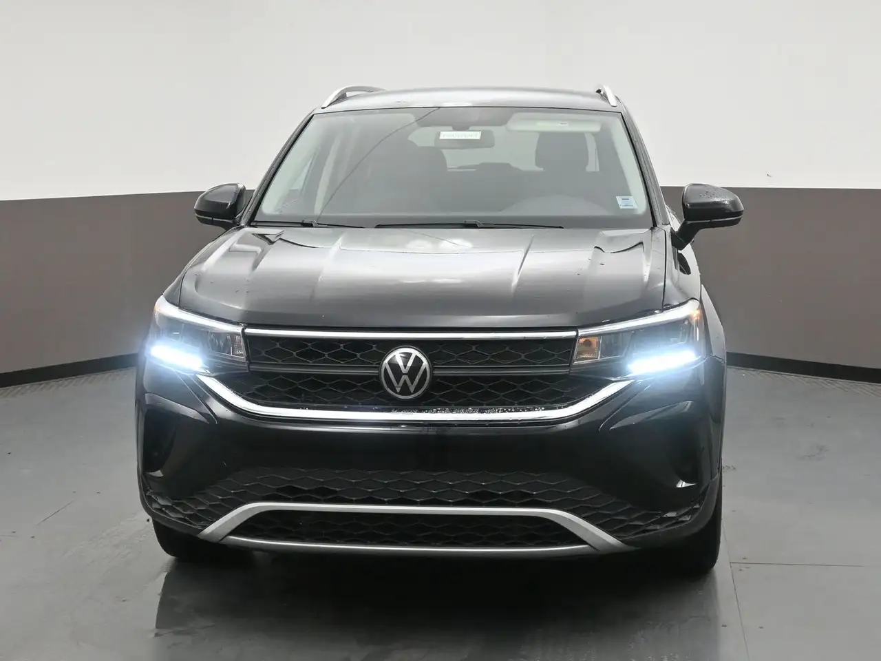 Volkswagen Taos photo Volkswagen Taos