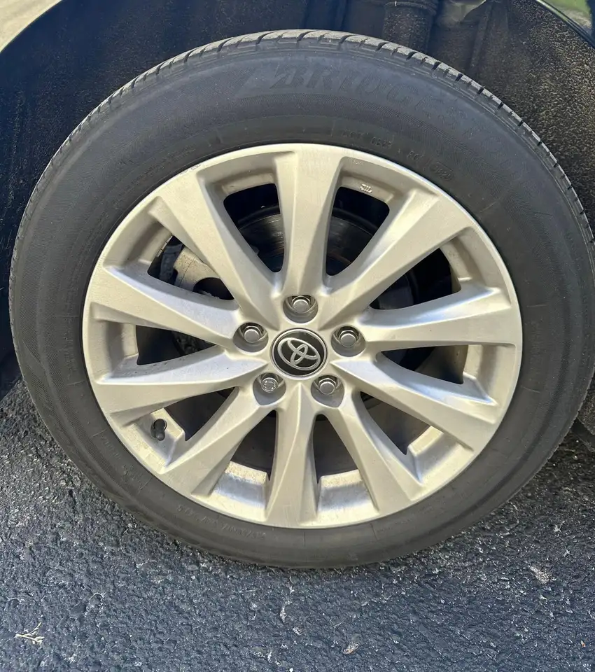 Toyota Camry снимка Toyota Camry
