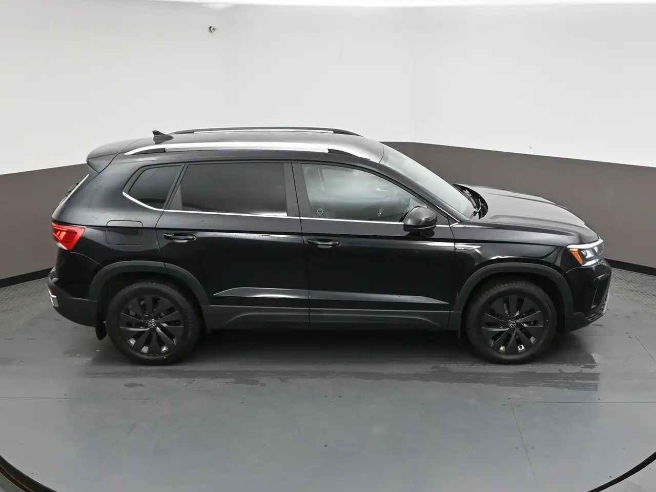 Volkswagen Taos photo Volkswagen Taos