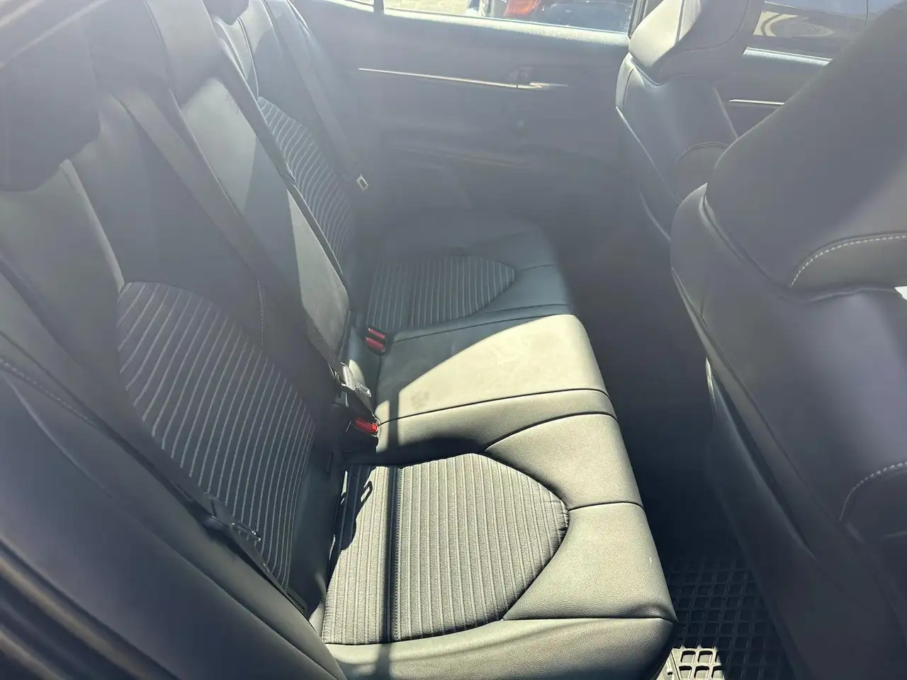 Toyota Camry снимка Toyota Camry