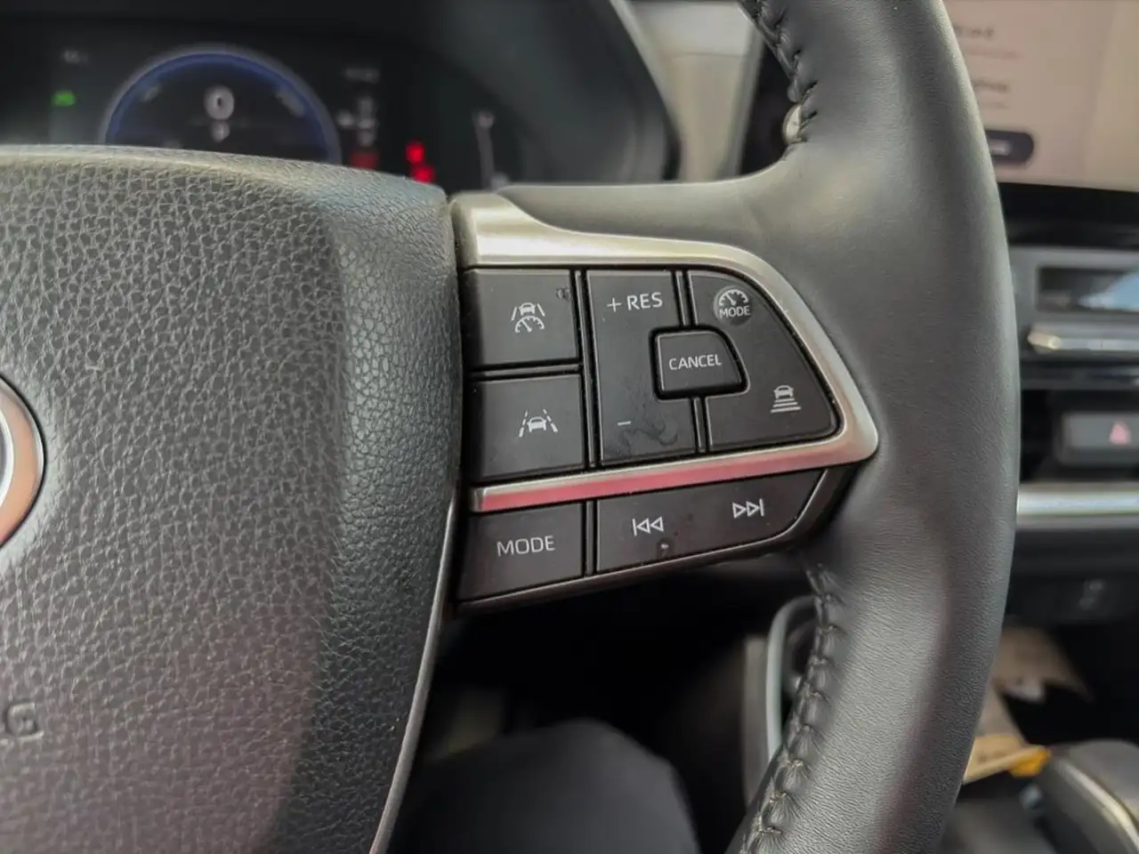 Toyota Grand Highlander fotografie Toyota Grand Highlander