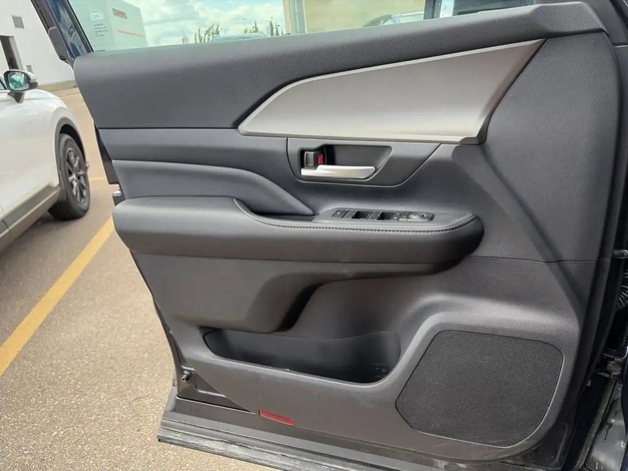 Toyota Grand Highlander fotografie Toyota Grand Highlander