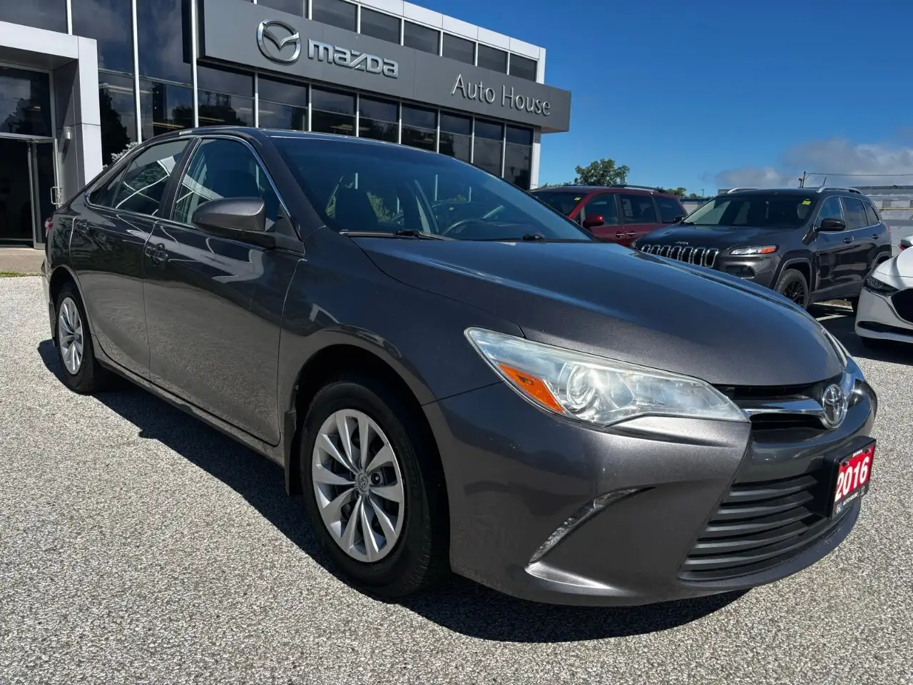 Toyota Camry photo Toyota Camry
