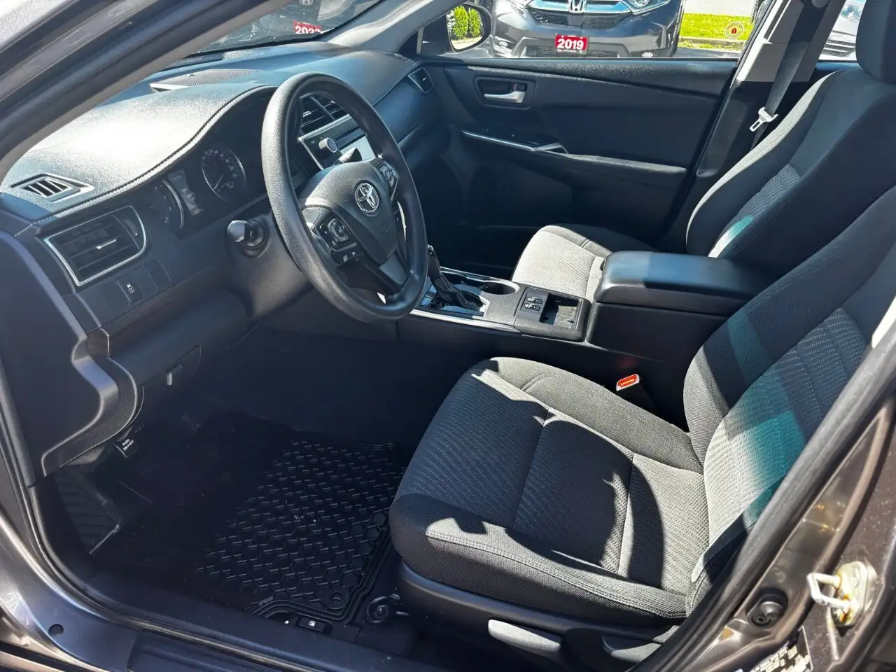 Toyota Camry photo Toyota Camry