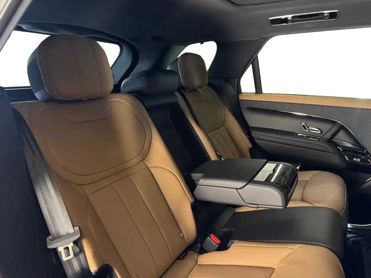 Land Rover Range Rover Sport снимка Land Rover Range Rover Sport