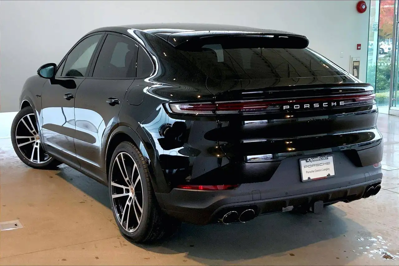 Porsche Cayenne photo Porsche Cayenne
