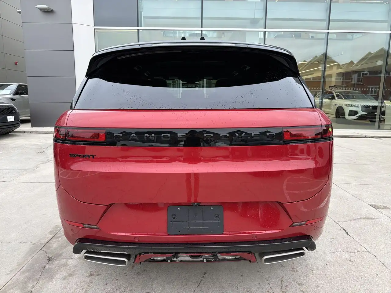 Land Rover Range Rover Sport снимка Land Rover Range Rover Sport