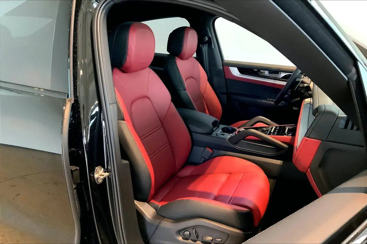 Porsche Cayenne photo Porsche Cayenne
