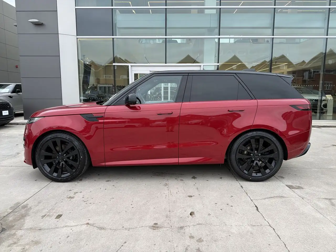 Land Rover Range Rover Sport снимка Land Rover Range Rover Sport
