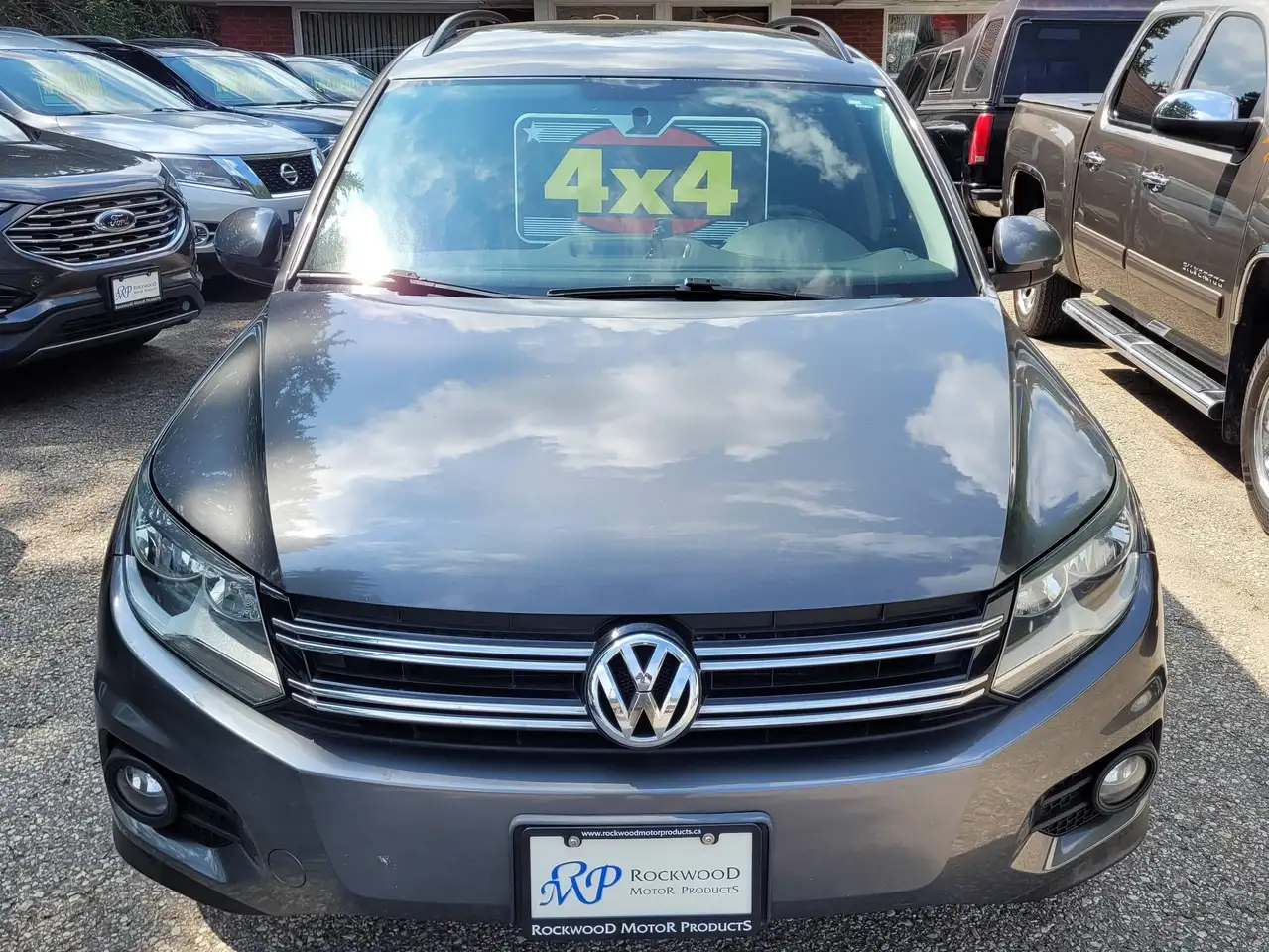 Volkswagen Tiguan photo Volkswagen Tiguan