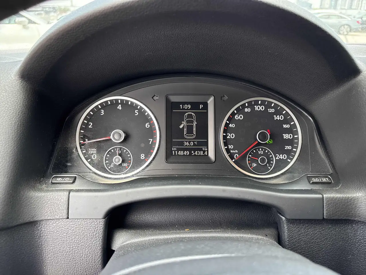 Volkswagen Tiguan photo Volkswagen Tiguan
